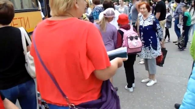 В этом году. Бороздили Хопер... смотреть онлайн