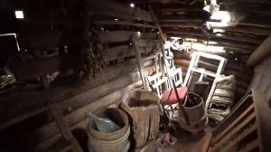 В ЗАБРОШЕННОМ ДОМЕ ВСЯ ИСТОРИЯ СЕМЬИ! Благодаря старым фото мы увидели как жила заброшенная деревня.