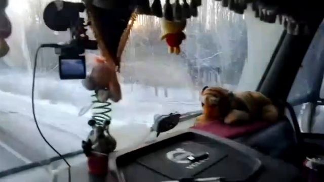 Макс Вертиго "Там на дороге снег" смотреть онлайн