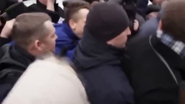 Арсений Яценюк кролик дурнев вручил морковку Украина смотреть онлайн