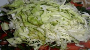 Салат с огурцов и помидоров Весна