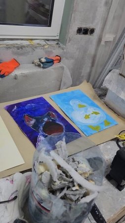 Чем занимался? Картины рисовал!