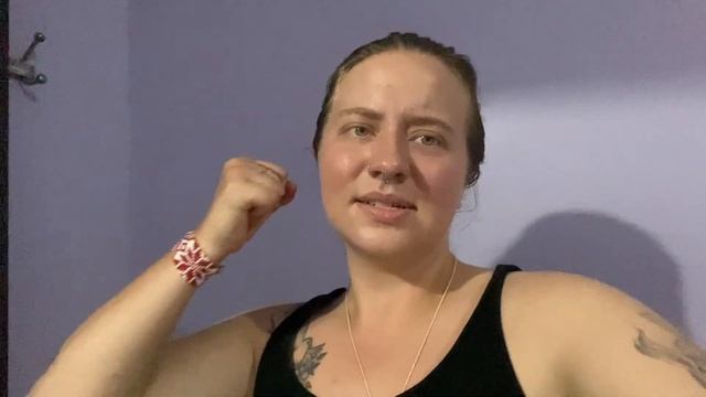 ЕДУ К МОРЮ ОДНА НА МОТОЦИКЛЕ | мотобудни девушки во Вьетнаме смотреть онлайн