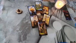 Какой мужчина на пороге? What man is on the doorstep?