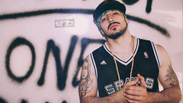 Чипинкос и Дядя Джей Ай - Shake ya Body смотреть онлайн