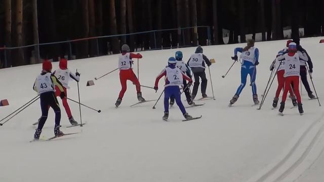 Юные горнолыжники съехались на Мельничную смотреть онлайн