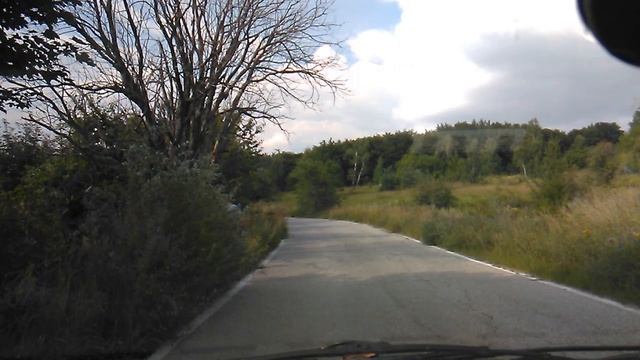 BulgariaС мотор в храсталаците на Витоша