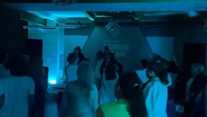 Зачем свет кавер группе? Почему необходимо световое оборудование на мероприятие? Ответ тут!