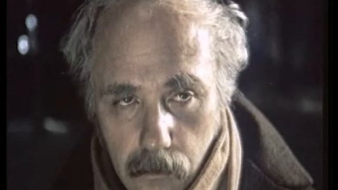 ИЩИТЕ ЖЕНЩИНУ