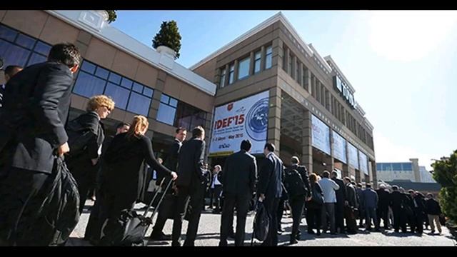 VP150508 015 Экспозицию РФ на выставке IDEF 2015 уже посет смотреть онлайн