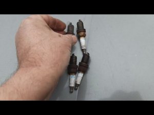 Не заводится Рено во влажную погоду.