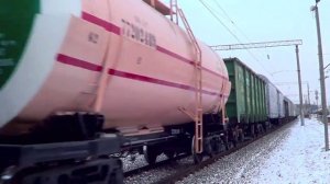 Внимание поезд по 1 пути! // ВЛ11-270 с грузовым поездом