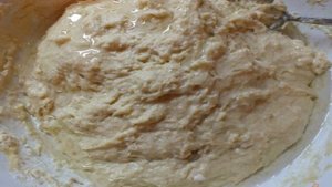 Каравай с изюмом на свежих дрожжах