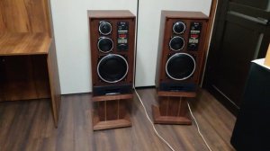 часть 2: продолжаем слушать Radiotehnika S-90D & Sony 333ESL