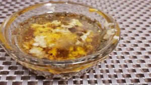 Салат с крабовыми палочками, маслинами и фетой