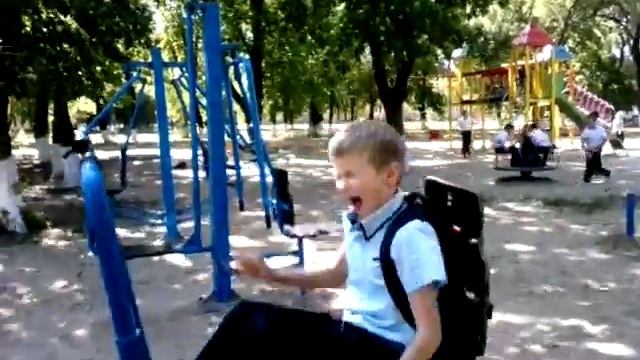 Ай... По ноге больно!!!! (Прикол)