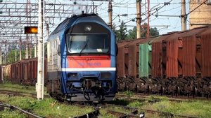 Манёвры тепловоза ТЭП150-003 по станции Ромодан