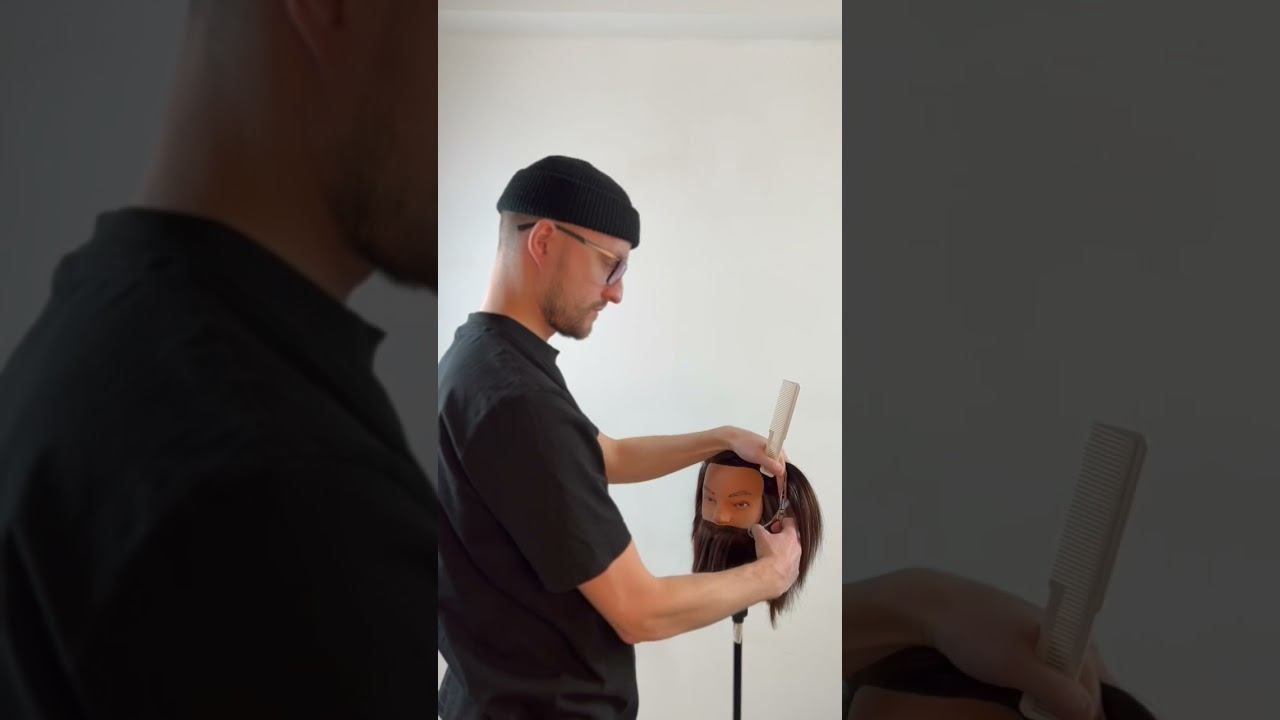 Правильное положение тела парикмахера / Правильная постановка перед клиентом / Клиент и мастер смотреть онлайн