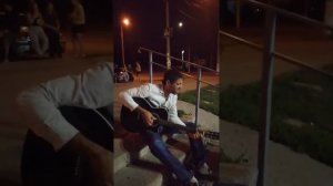 Цыган Артур исполняет душевные песни