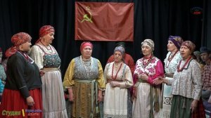 Провожала мать сыночка