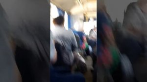 Бабка орет на другую в автобусе (классика)