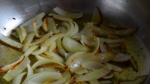 Суп-пюре из брокколи с орешками кешью