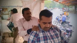 ИНТЕНСИВНЫЙ индийский массаж головы за 1 доллар от УЛИЧНОГО парикмахера