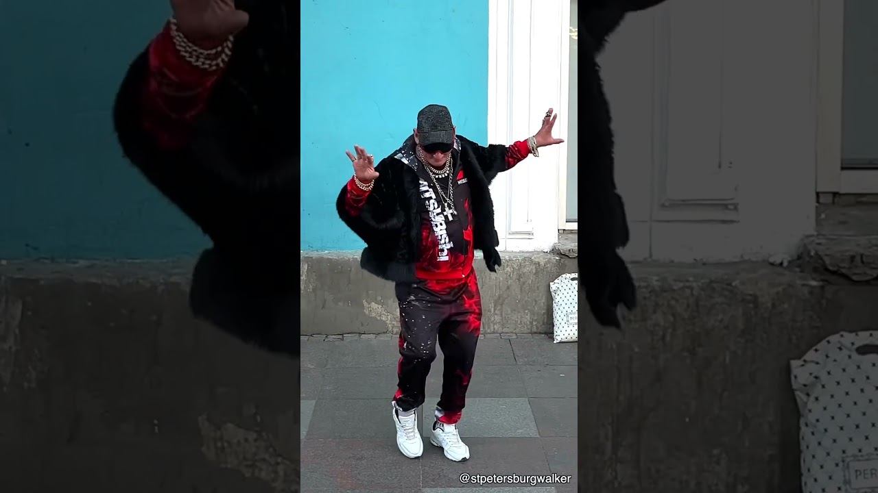 Танцор Майкл на канале Грибоедова смотреть онлайн