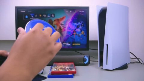 Вставляем игровые диски (PS1 PS2 PS3 PS4) в PS5, что будет? (субтитры)