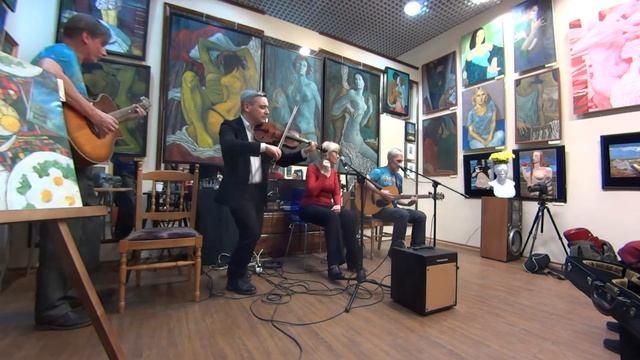 MAH00192 Галерея JAZZIUM. 10.11.16. Открытие выставки Арута Хачатряна