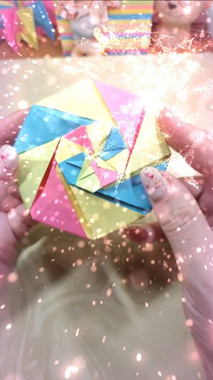 Коробочка из бумаги. Оригами.