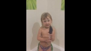 Прикол 2016 маленькая девочка поет английскую песню|2016 Funny little girl singing an English song|