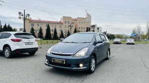 Toyota Wish, 2003 год