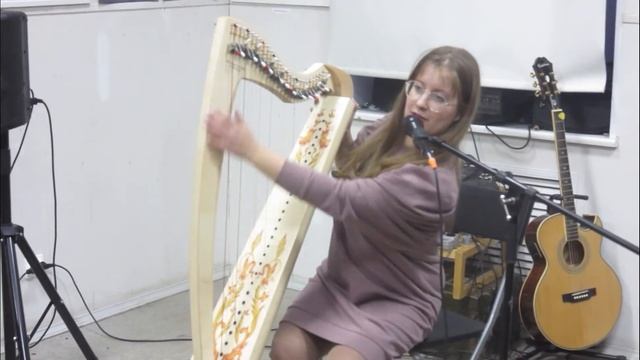 Выступление Станиславы Малаховской на вернисаже выставки "Весенняя. За мир, любовь и весну"