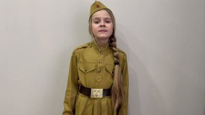 Трогательный стих о войне. Ольга Аникеева - Мне повезло, я позже родилась. Дарья Мулихина 9 лет