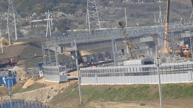 Керчь.Ж-д ст. Южная.Видео с эстакады "Потараева".3 октября 2019. смотреть онлайн