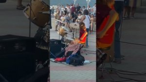 Геленджик. Набережная. Барабанщик the best