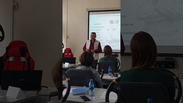 Введение в тему "Скорость" / Защитное вождение #двцввм смотреть онлайн