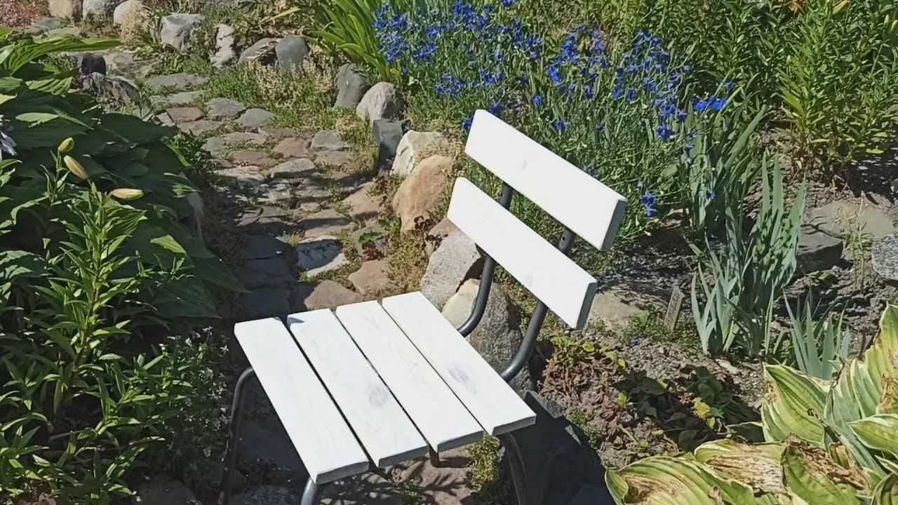 Не выбрасывайте старые стулья. Реставрация стула времен СССР.