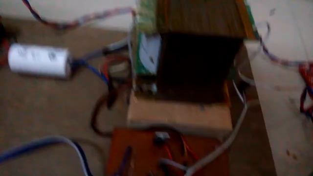 Smart voltage stabilizer using PIC16F877A смотреть онлайн