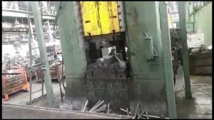 Правка поковок осей на дугостаторном прессе