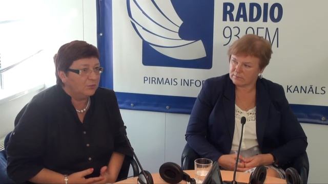 MIX TV: Ирина Фролова и Модра Янсоне в программе "Разворот" смотреть онлайн