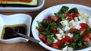 Пикантные лодочки из цуккини