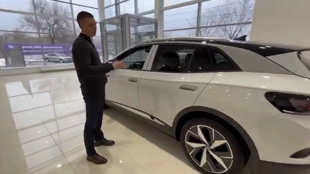 Volkswagen ID 4 '2023 смотреть онлайн