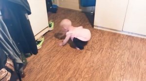 СМЕШНЫЕ ПРИКОЛЬНЫЕ МАЛЫШИ #7 Играют с котятами и веселятся