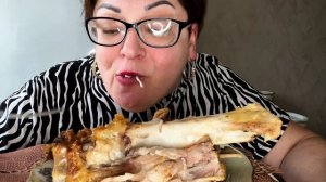 А на ПЕРЕКУС перед ОБЕДОМ немножечко РУЛЬКИ с капустой/АППЕТИТЫ савсем не те🤷♂️Мукбанг