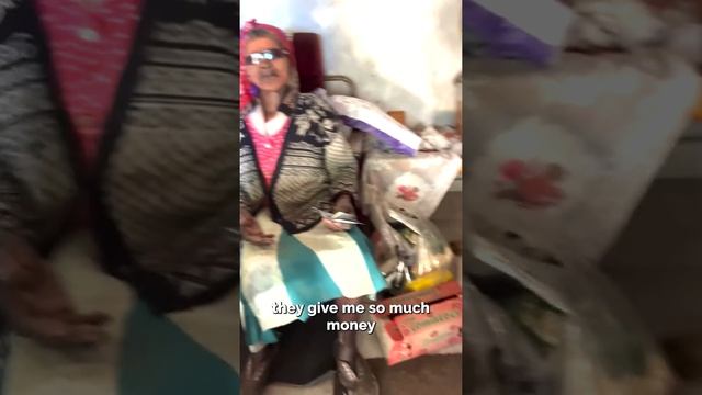 Grandma Was Struggling To Walk the Hill, We Gave Her a lift,#emotional смотреть онлайн