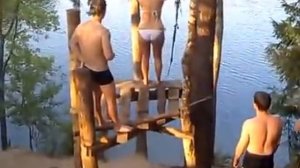 жесткое падение Девушка и тарзанка Прикол