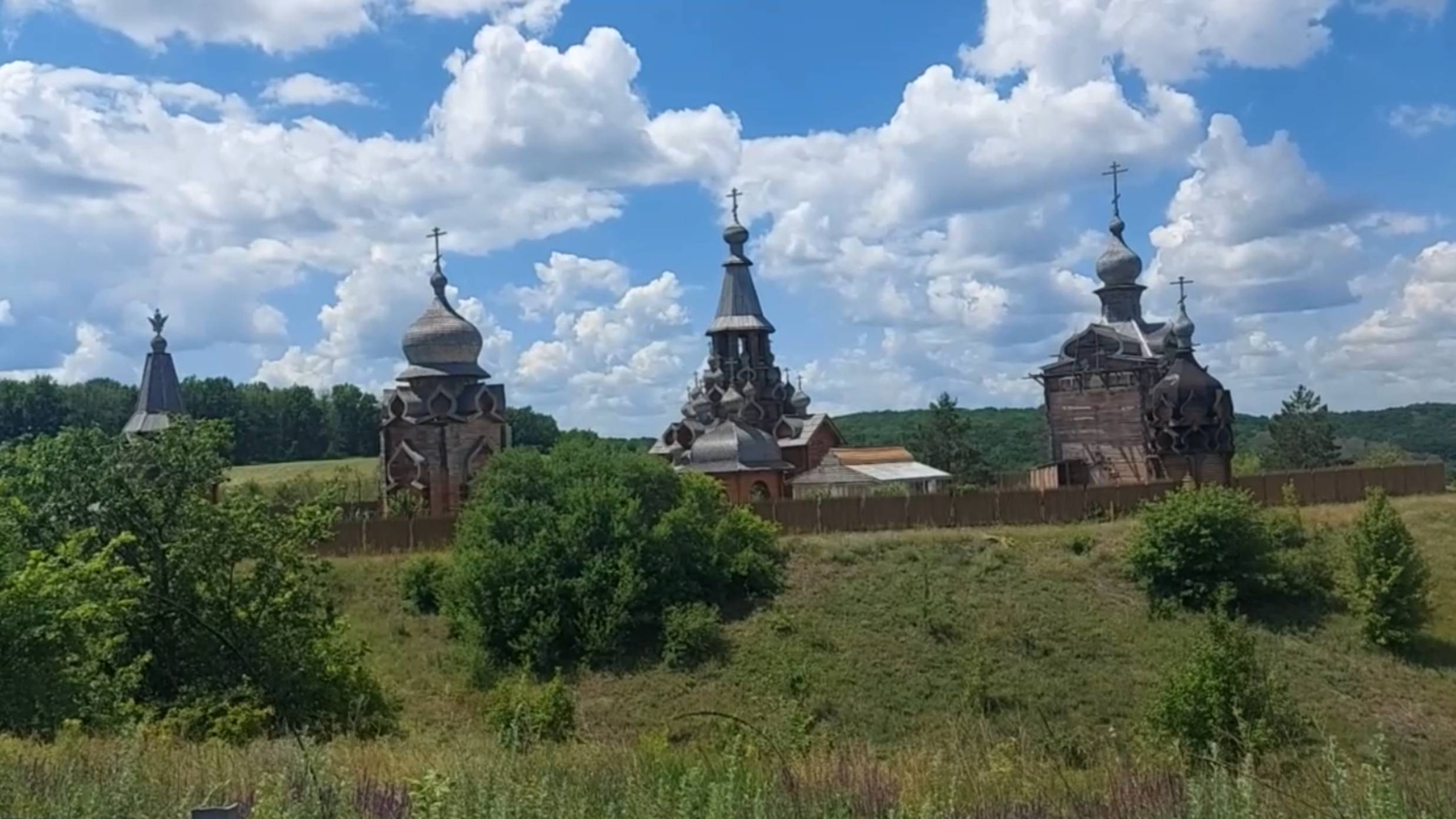 Велопоход в Новый Иерусалим, который недавно был разрушен ВСУ. Показываю, как там было красиво