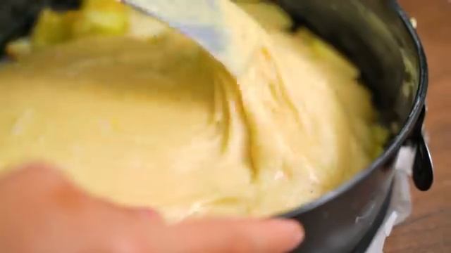 Вместо Шарлотки - очень ВКУСНЫЙ пирог с яблоками и заварным кремом яблочный пирог смотреть онлайн